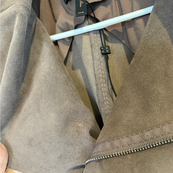 BCBGMaxAzria Taupe Sleeveless Vest - Picture 5 of 6